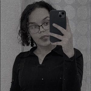 Meet your Posher, Tania